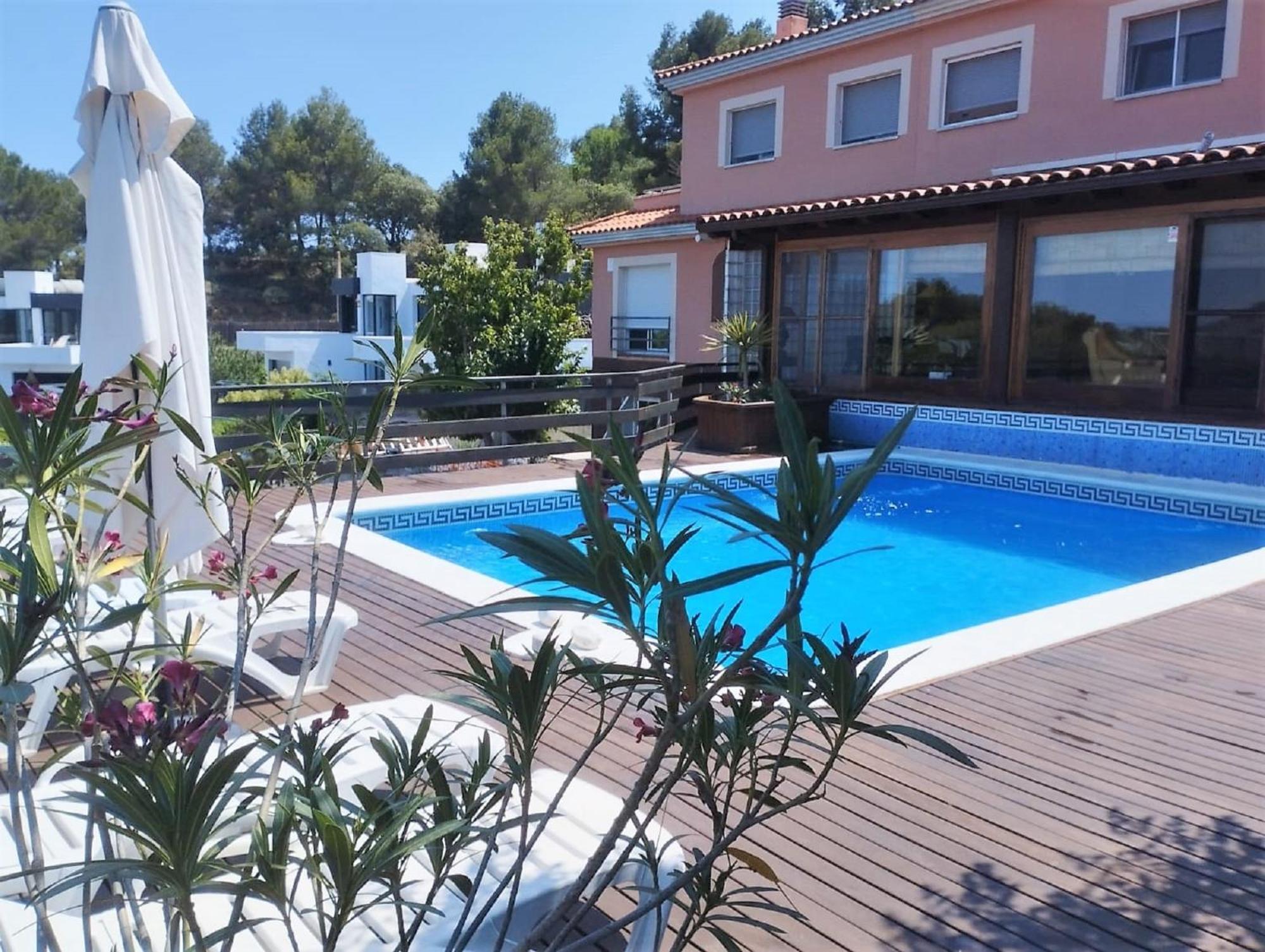 VILLA DU LAC spéciale FAMILLE, piscine et CONFORT Riudecanyes Exterior foto